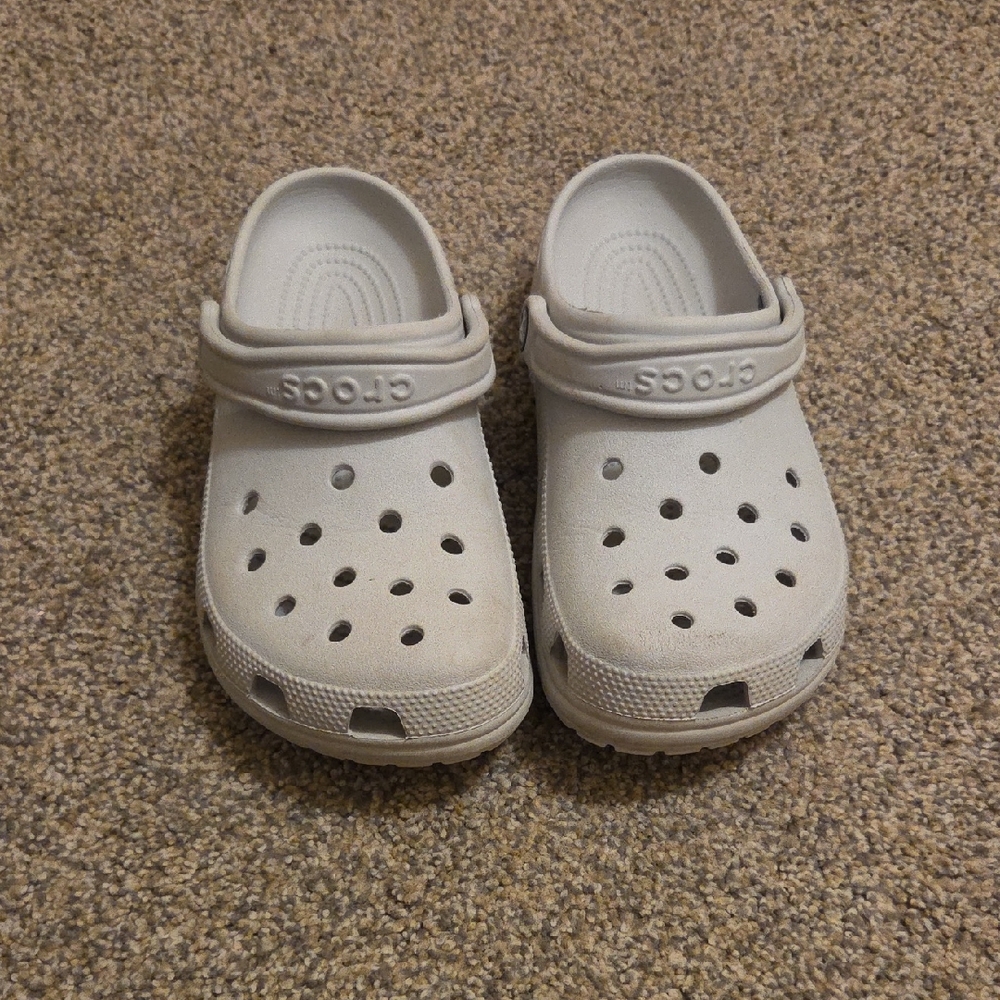 CROCS Women's Cream Slip-On Slippers